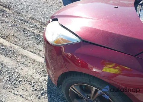 2014 Ford Focus Se z USA, uszkodzony, nr VIN 1FADP3K29EL425421